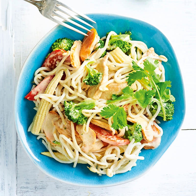Photo of Green curry chicken and coconut noodles by WW