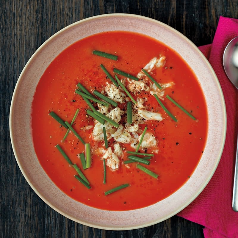 Slow-cooker creamy tomato soup with crab