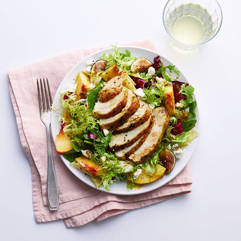 Chicken, peach and fig salad with ricotta