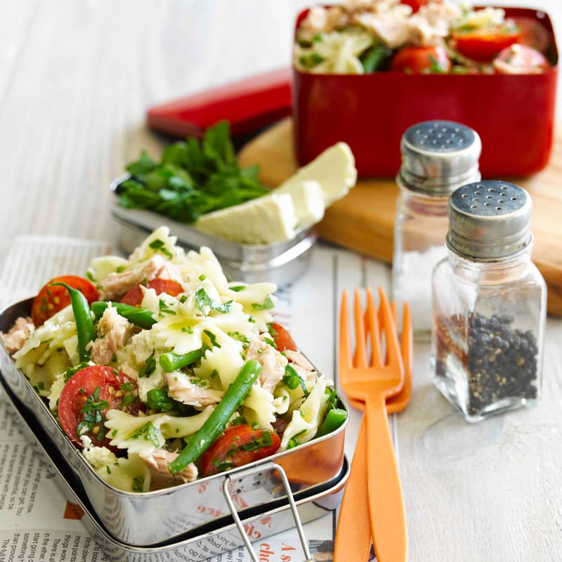 Photo of Farfalle salad with tuna, green beans, cherry tomatoes and feta by WW