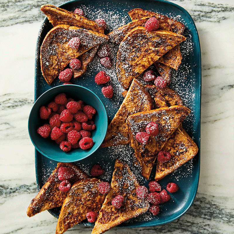 Cinnamon French toast with raspberries