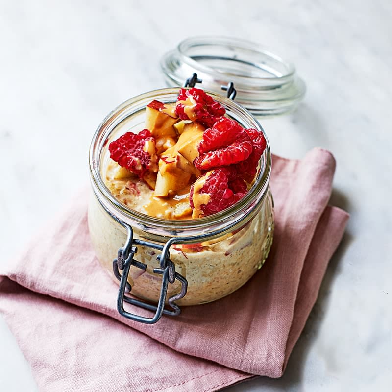 Apple and ginger overnight oats