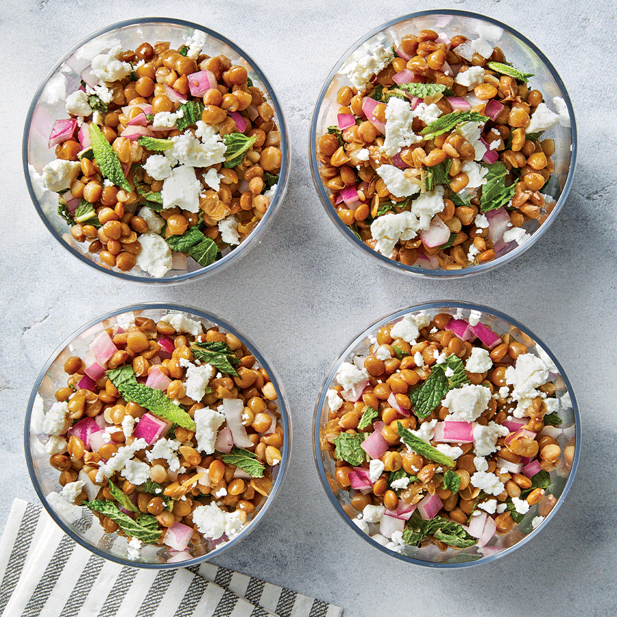 Lentil and chickpea salad with goat's cheese