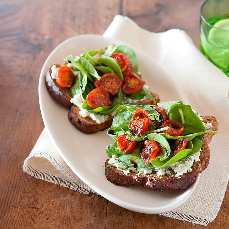 Photo of Spinach, tomato and basil ricotta toast by WW