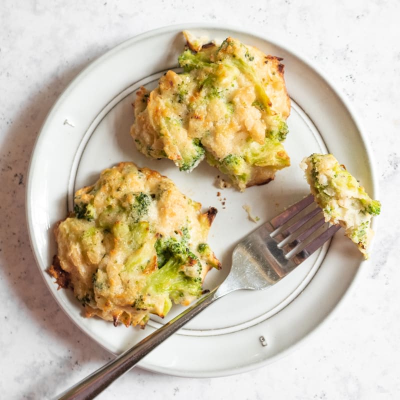 Photo of Cheesy broccoli patties by WW