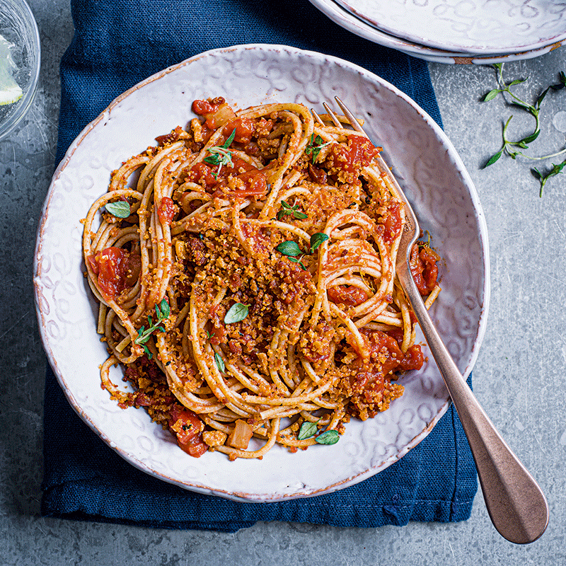 Spaghetti with chorizo crumb