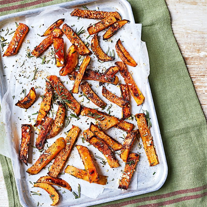 Photo of Rosemary sweet potato chips by WW